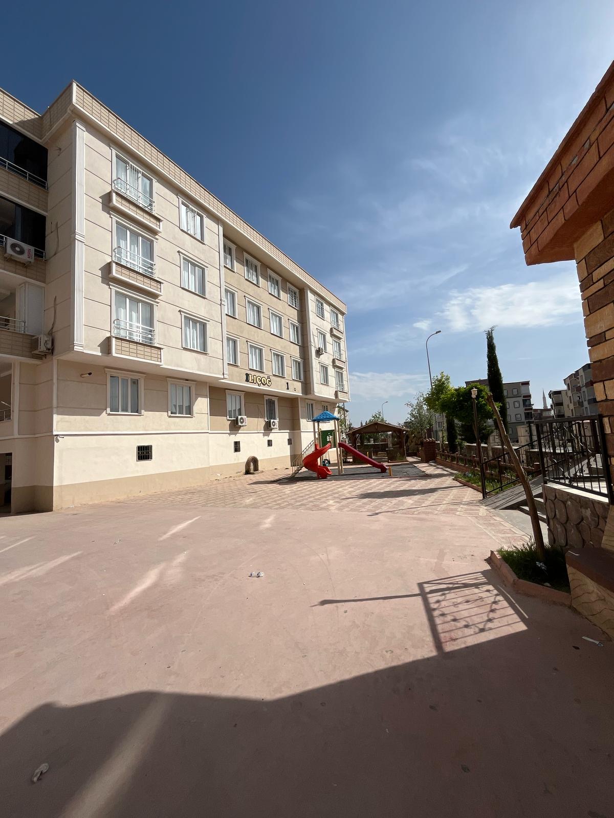NİZİP FIRAT MAHALLESİ SATILIK DAİRE - NİZİP FIRAT MAHALLESİ  4.KAT  ORTALAMA 150M2 3+1