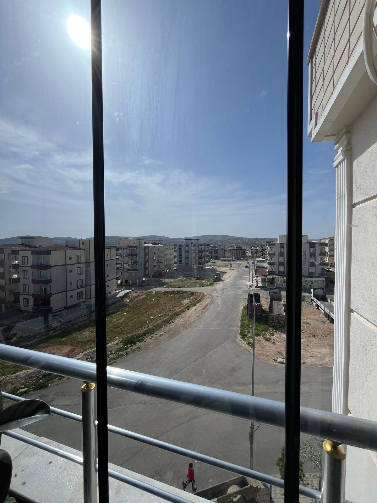 NİZİP FIRAT MAHALLESİ SATILIK DAİRE - NİZİP FIRAT MAHALLESİ  4.KAT  ORTALAMA 150M2 3+1