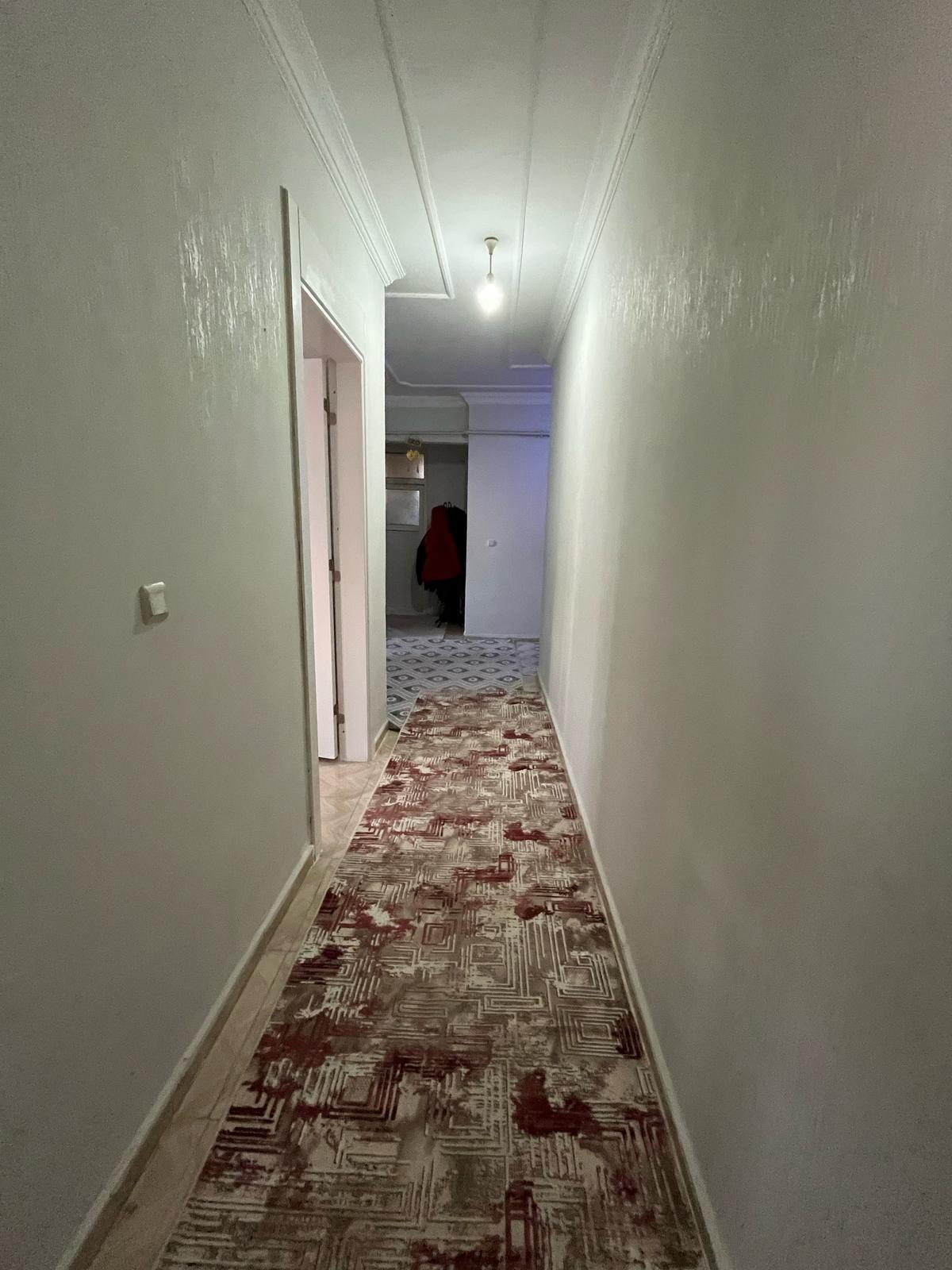 NİZİP FIRAT MAHALLESİ SAYILIK DAİRE - Fırat mahallesinde  5.kat asansör yok  doğalgazlı  120 metre kare  balkonsuz