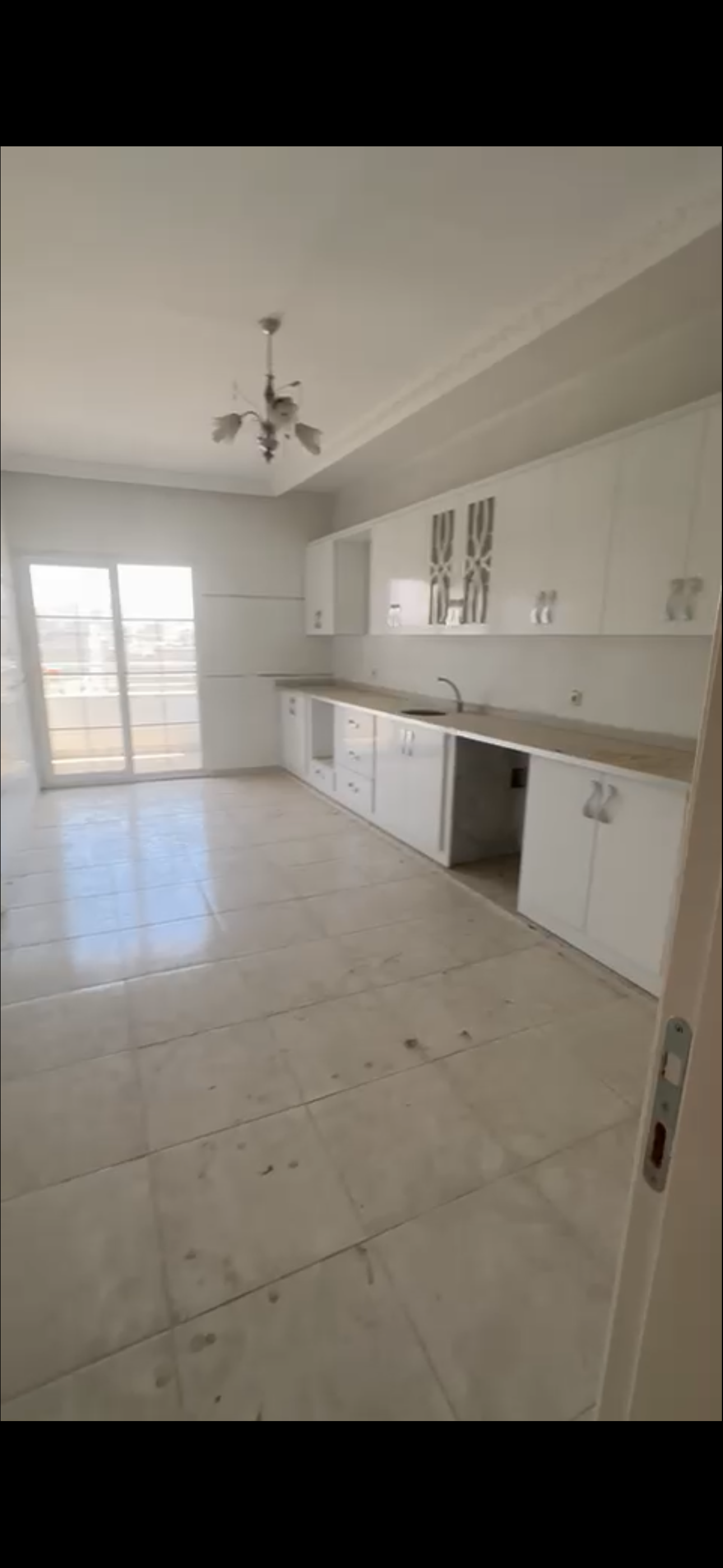 NİZİP SATILIK DAİRE - 150 METRE KARE  2+1 3.KAT  İLETİŞİM: 05425178727