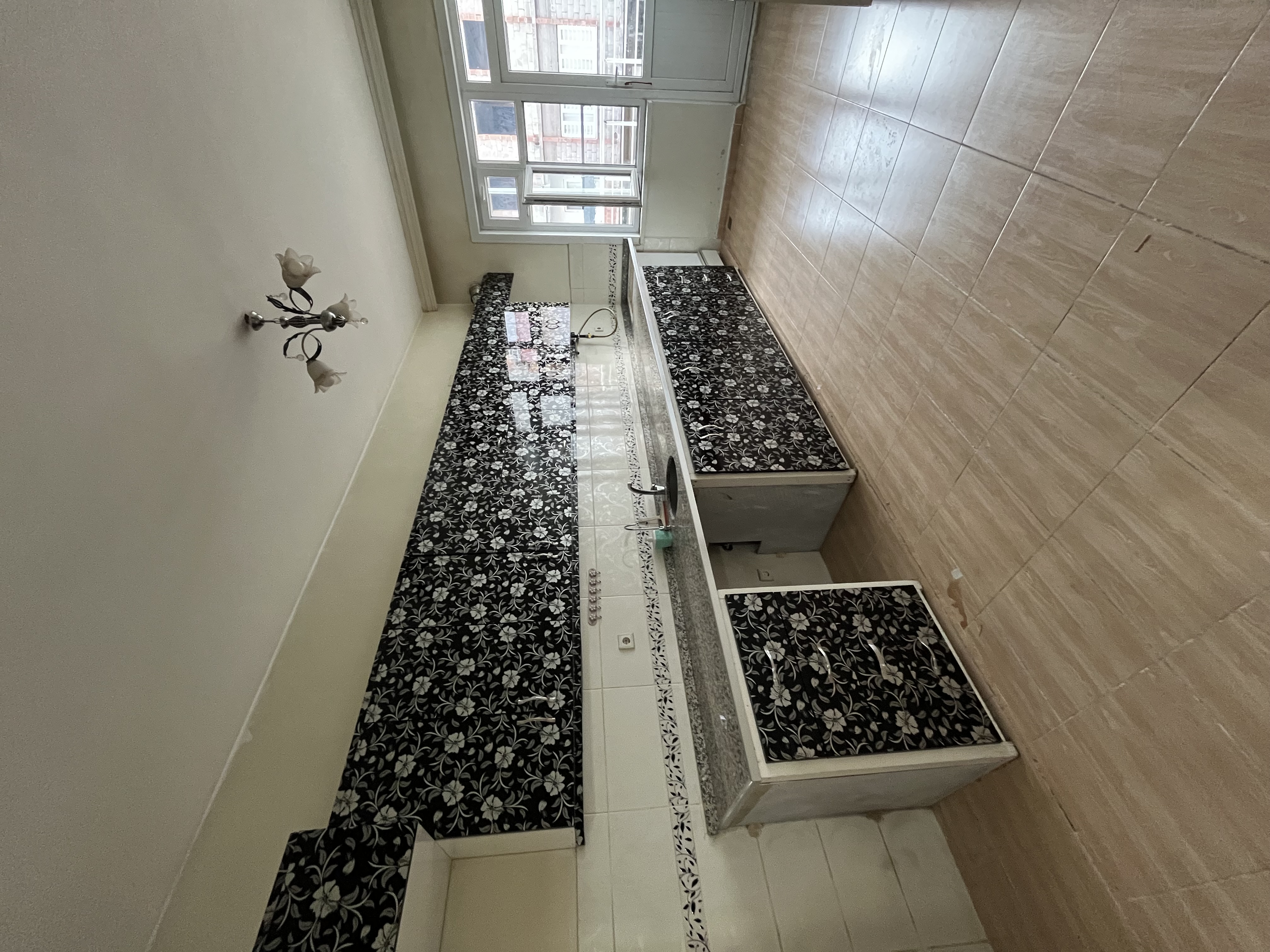 Kiralık daire - atat mahallesi nde kiralık müstakil ambar üstü 1. Kat kira bedeli son 13 bin