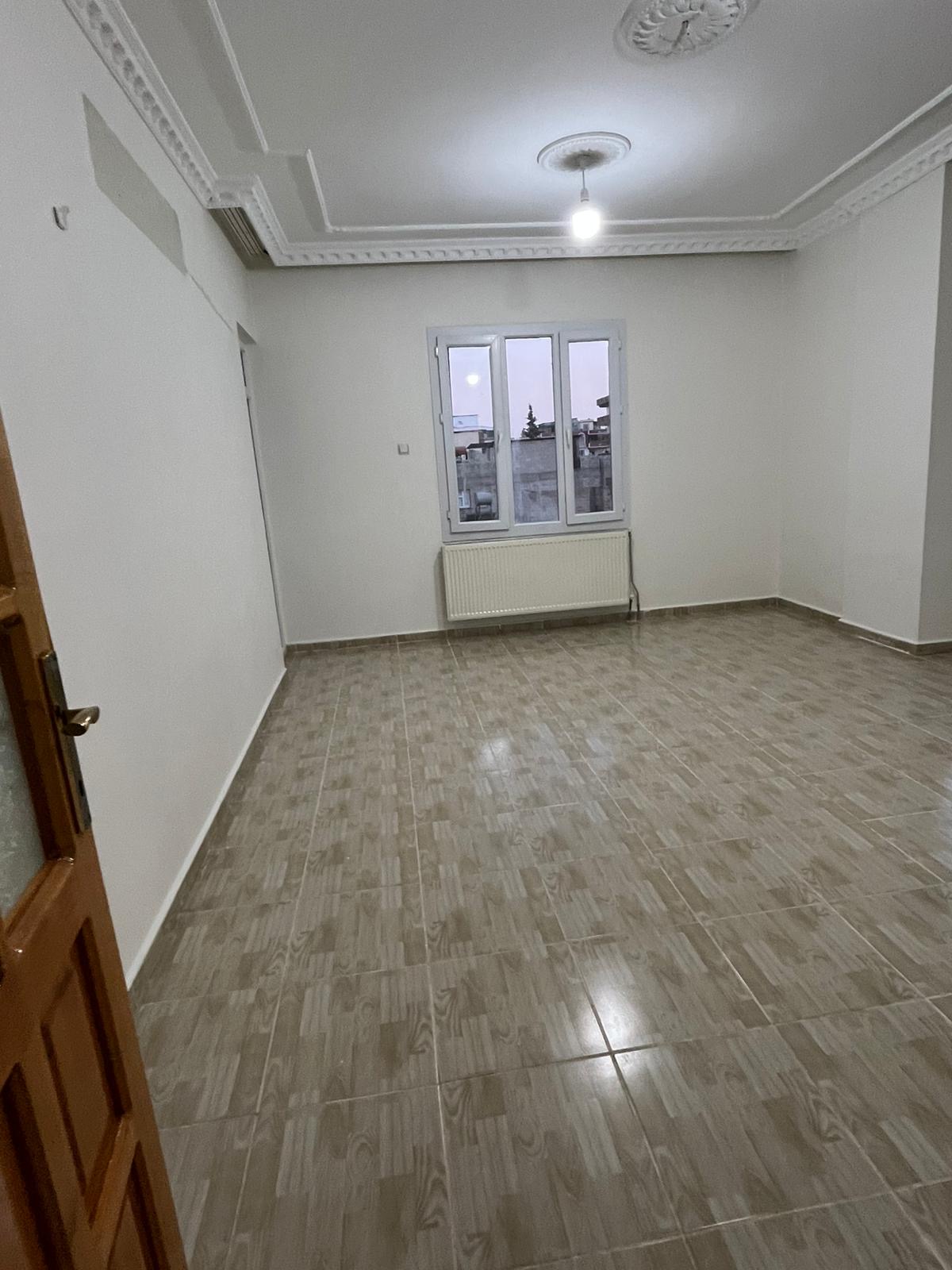 Nizip Mevlana mahalesinde kiralık 3+1 arakat daire - sabır emlak güvencesiyle